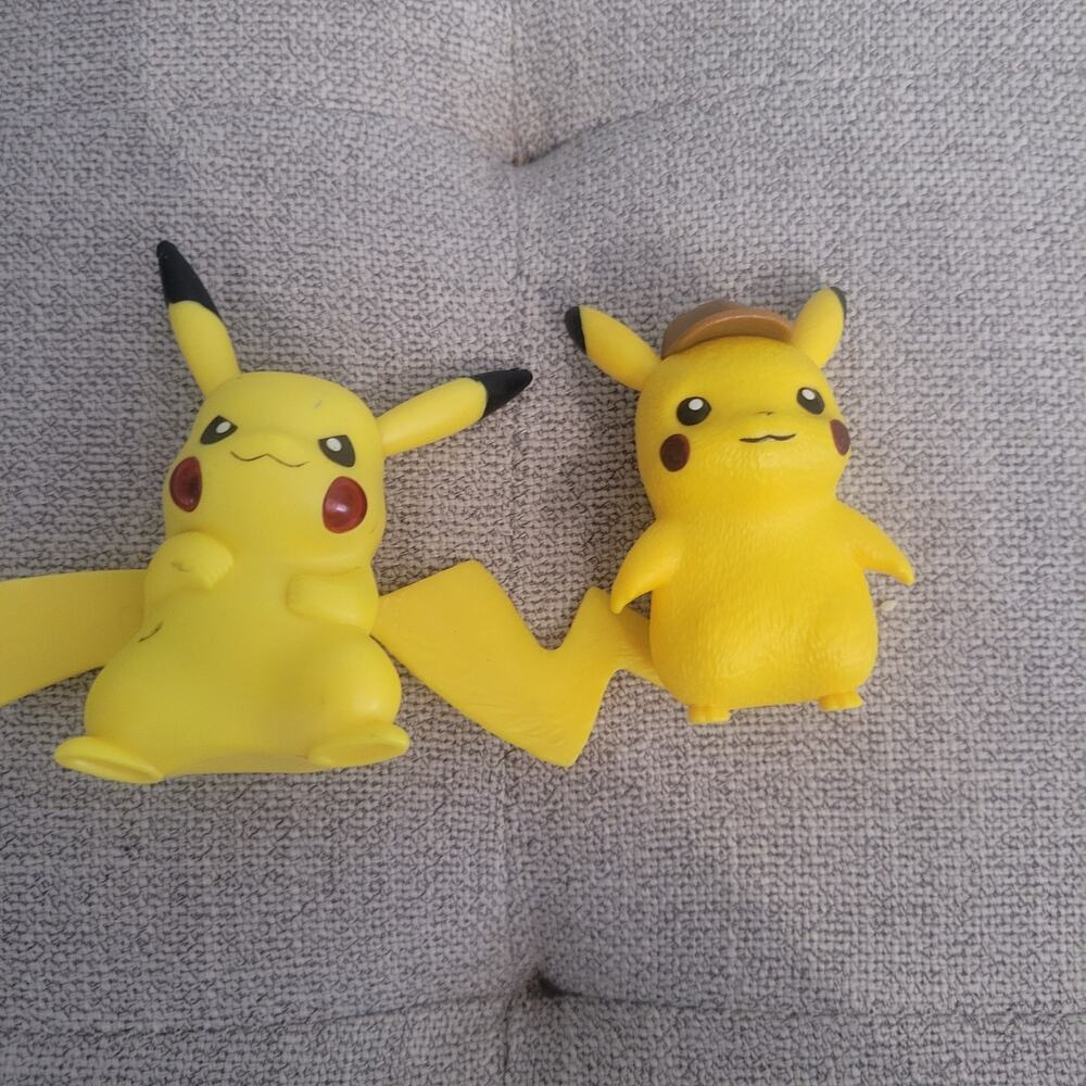 Pikachu Mc Donald's And Detective Pikachu Burger King Toys